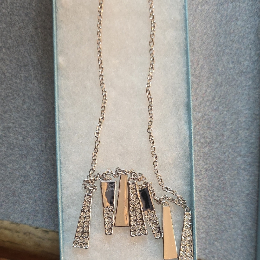 Chic 'Stick Around'Silver Bar Necklace With Swarovski Crystals.  Reversible Too!
